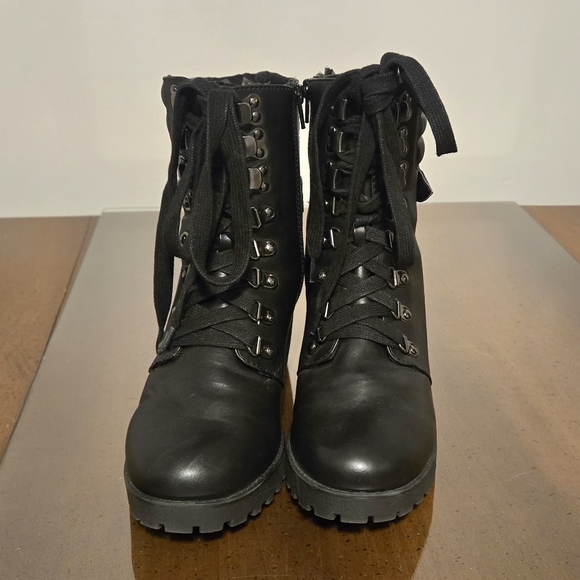 MIA Black Chunky Heel Faux Leather Lace Up Boots Womens 8.5 - Picture 2 of 11